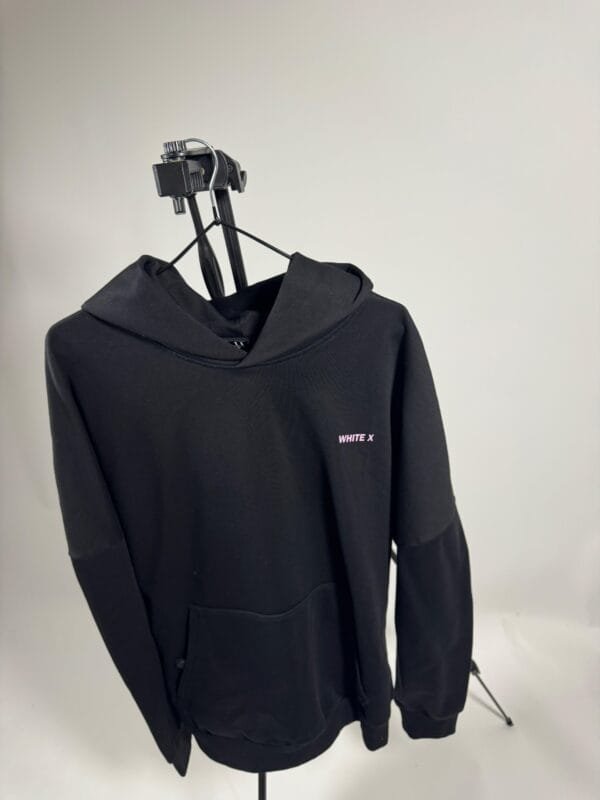 BLACK HOODIE - Image 2